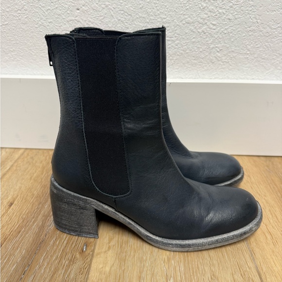Free People Blue Black Leather Ankle Boots Western Boho Heel Booties EU 38 - Picture 2 of 13